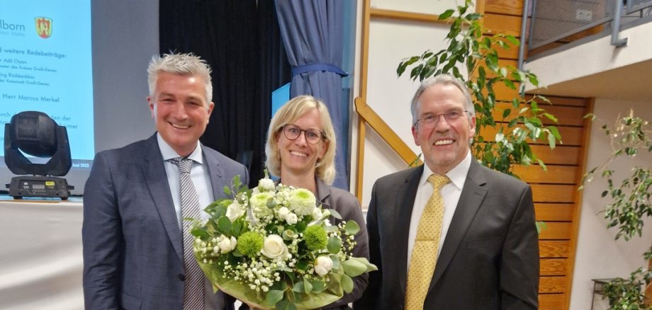 Bürgermeister Marcus Merkel, Frau des Bürgermeister Katrin Merkel, Klaus Astheimer (Vorsitzender der Gemeindevertretung) 